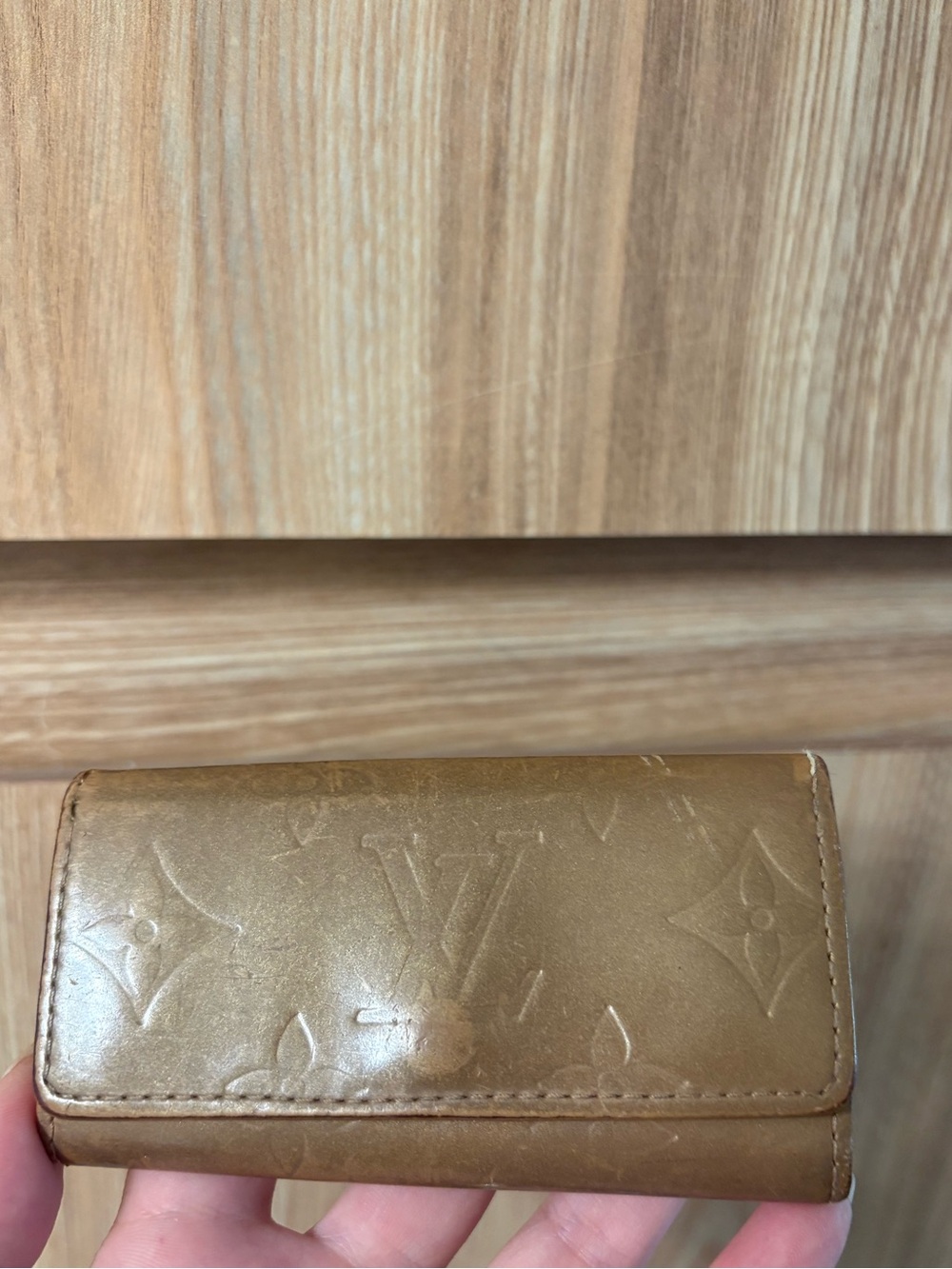 Authentic Louis Vuitton Monogram Vernis Key Holder